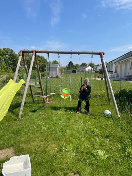 ヌヴェール Une Maison Equipee Et Simple.ヴィラ エクステリア 写真